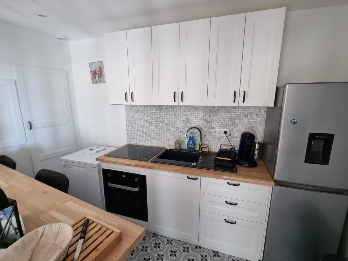 Apartment Face Chateau St Germain En Laye, 4 A 6 Personnes, 23 Min De Paris Champs-elysees